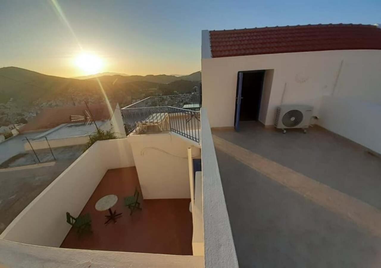 Symi Breeze Villa エクステリア 写真