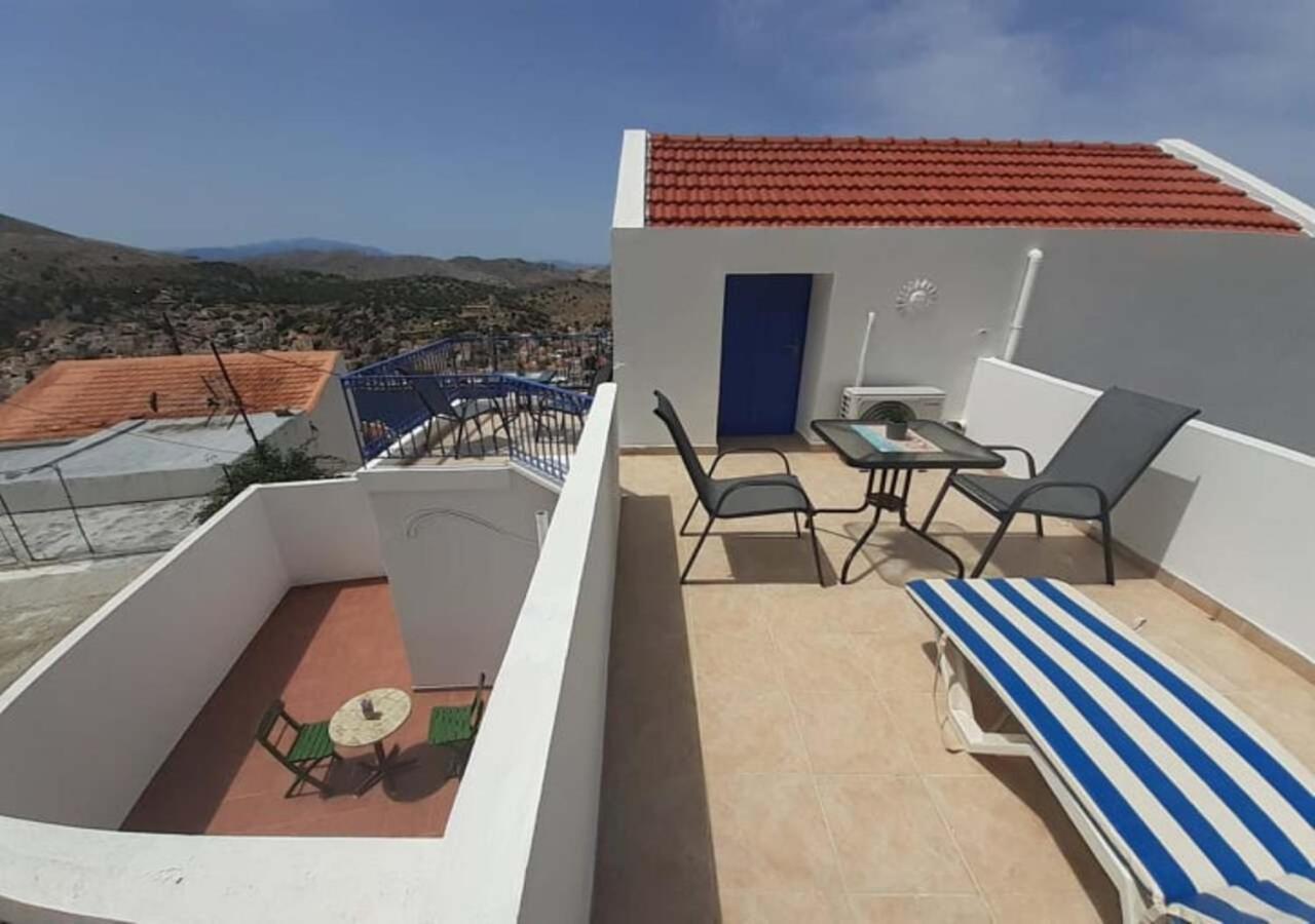 Symi Breeze Villa エクステリア 写真